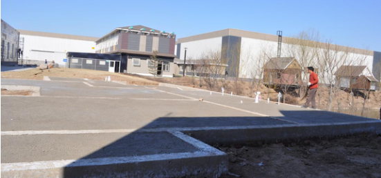 輕鋼別墅地基室內(nèi)地面施工完成